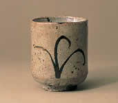 Karatsu Sake Cup with Grass Design