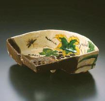 Fan-Shaped Bowl with Grape Design