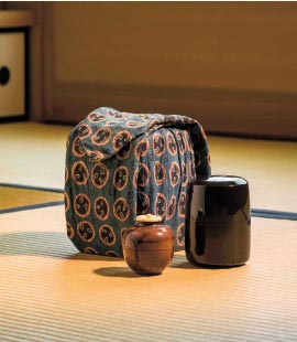 Tea Container,“Hasegawa” 
 Sarasa Wrapping Cloth for the Box