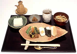 Onigiri set: \1,600